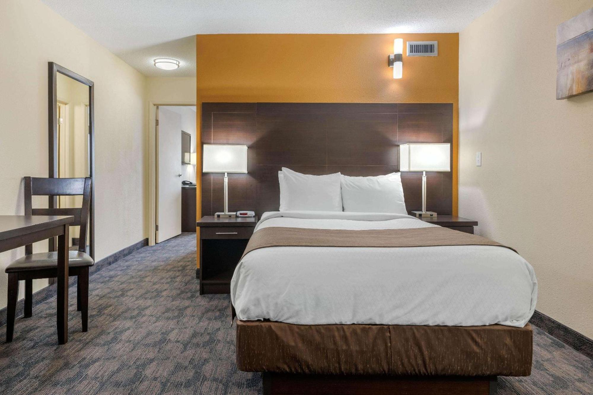Quality Inn & Suites Bathurst Room photo