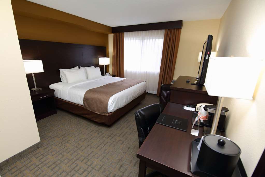 Quality Inn & Suites Bathurst Room photo